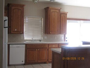 3711 NE Bradford St in Lawton, OK - Foto de edificio - Building Photo