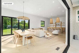 127 Greenleaf Ln in Sagaponack, NY - Building Photo - Building Photo