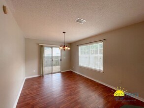 1916 Spiller Way in Fort Walton Beach, FL - Foto de edificio - Building Photo