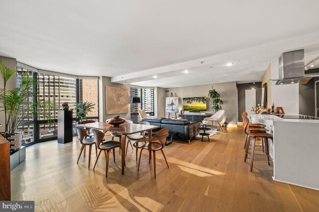 property at 2020 Walnut St