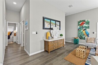 303 NW 3rd Pl in Cape Coral, FL - Building Photo - Building Photo