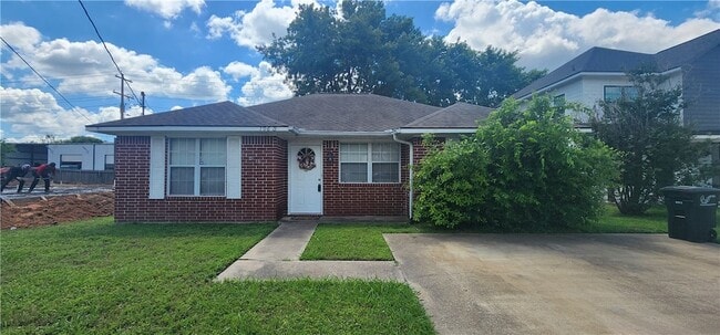 106 Sterling St