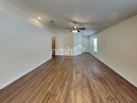 10607 Navigation Dr in Riverview, FL - Foto de edificio - Building Photo