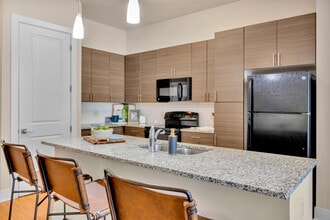 The Vue in Beachwood, OH - Building Photo - Building Photo