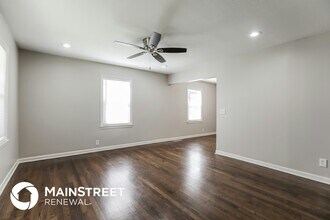 7712 Oak St in Kansas City, MO - Foto de edificio - Building Photo