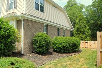 215 Kelly Rd in Pinehurst, NC - Building Photo - Building Photo