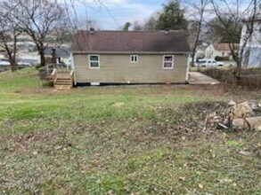 2423 Larkwood Ln in Knoxville, TN - Building Photo - Building Photo