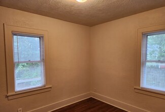 1650 N Maple Ave in Decatur, IL - Building Photo - Building Photo