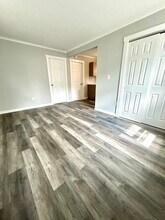 320 Hamilton Ave, Unit 4 in Seaside Heights, NJ - Building Photo - Building Photo