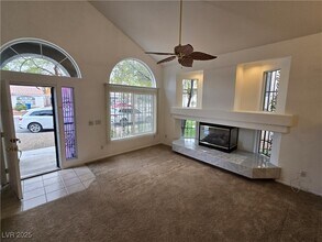 10140 Heron Island Ave in Las Vegas, NV - Building Photo - Building Photo