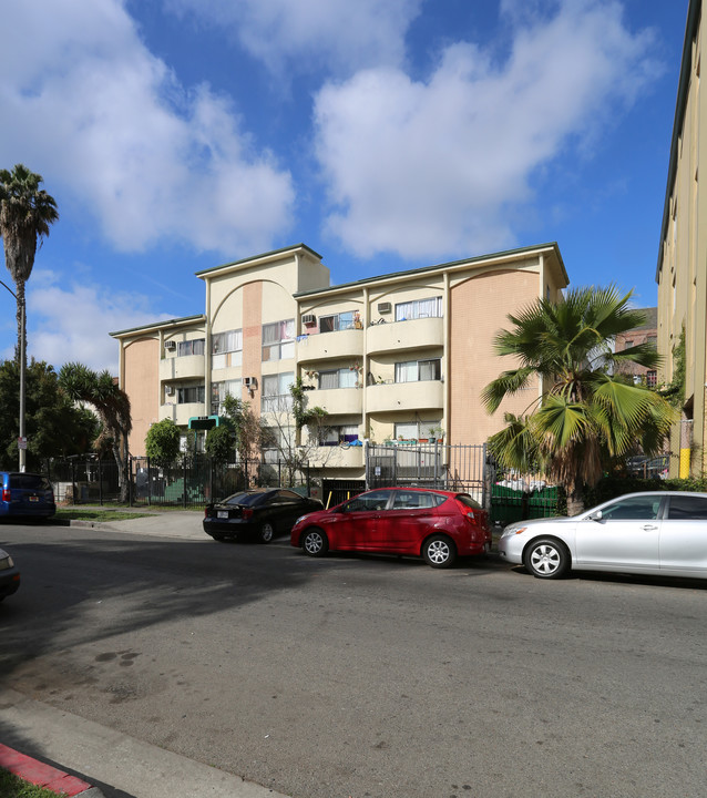 Kenmore Apartments in Los Angeles, CA - Building Photo