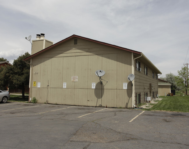 103 45th St in Loveland, CO - Foto de edificio - Building Photo