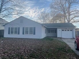 46 Philmont Dr in Hampton, VA - Building Photo