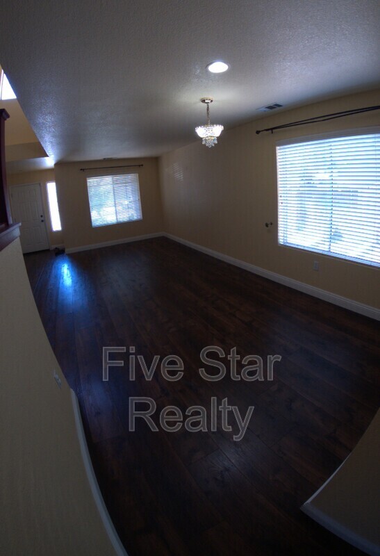 8153 Orsage Ct in Elk Grove, CA - Building Photo - Building Photo