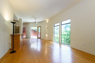 3527 Oak Knoll Dr, Unit 9-918 in Emerald Hills, CA - Building Photo - Building Photo