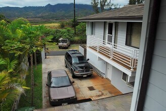 68-254 Crozier Loop in Waialua, HI - Building Photo - Building Photo