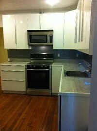 64 Elm St, Unit Apartment 1 in Albany, NY - Foto de edificio - Building Photo