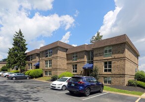 Top of the Hill Apartments in Wilmington, DE - Building Photo
