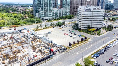 Building B in Mississauga, ON - Building Photo - Building Photo