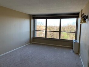 1001 City Ave, Unit 1014ED in Penn Wynne, PA - Foto de edificio - Building Photo