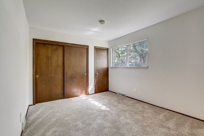40 N Lakewood Gardens Ln in Madison, WI - Building Photo - Building Photo