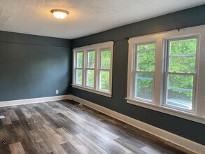 23 Forest Ave in Middletown, NY - Building Photo - Building Photo