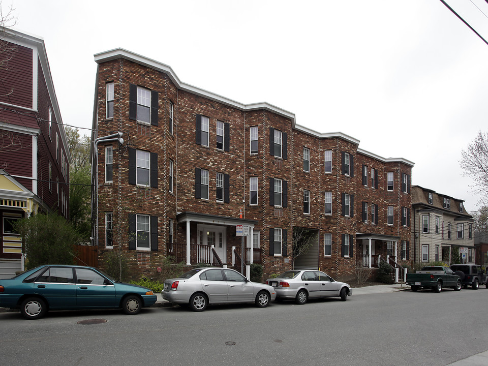 460-466 Green St in Cambridge, MA - Building Photo