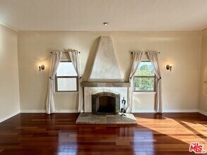 1227 Ridgeley Dr in Los Angeles, CA - Building Photo - Building Photo