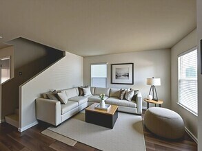 125 Latente Dr in Palmdale, CA - Building Photo - Building Photo