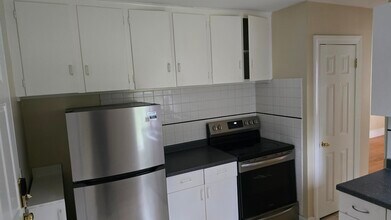 1252 Main St, Unit 4D in Holden, MA - Building Photo - Building Photo