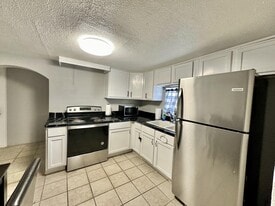 4567 50th Ave N in St. Petersburg, FL - Building Photo