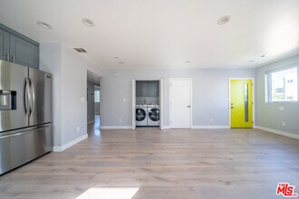 11318 Miranda St in Los Angeles, CA - Building Photo - Building Photo