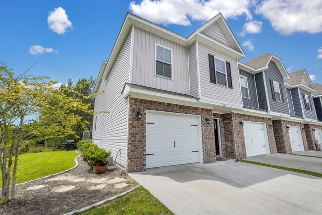 174 Horizon Ln in Richmond Hill, GA - Building Photo - Building Photo