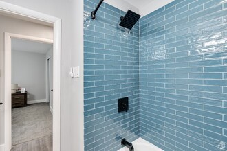 1302 N Black Horse Pike in Gloucester Township, NJ - Building Photo - Building Photo