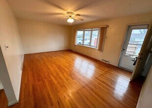 6613 Bishop Rd in Rome, NY - Building Photo - Building Photo