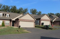 Shadown Peak in Hot Springs, AR - Foto de edificio - Building Photo