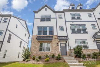 1742 Blanche St in Charlotte, NC - Building Photo - Building Photo