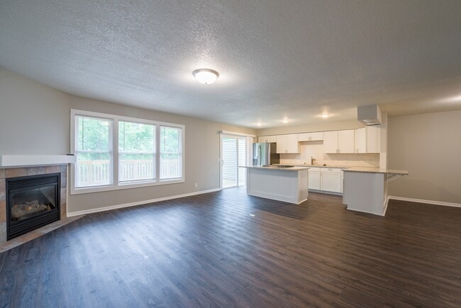 5590 Timber Ln in Shorewood, MN - Building Photo - Building Photo