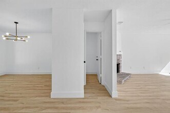 4241 Meadowknoll Dr in Fort Worth, TX - Building Photo - Building Photo