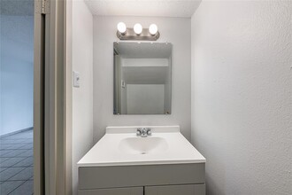 317 Craddock Dr in San Marcos, TX - Building Photo - Building Photo