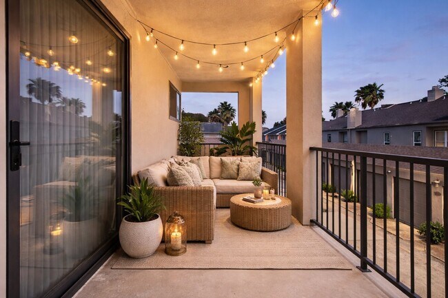 2440 Bering Dr in Houston, TX - Building Photo - Building Photo