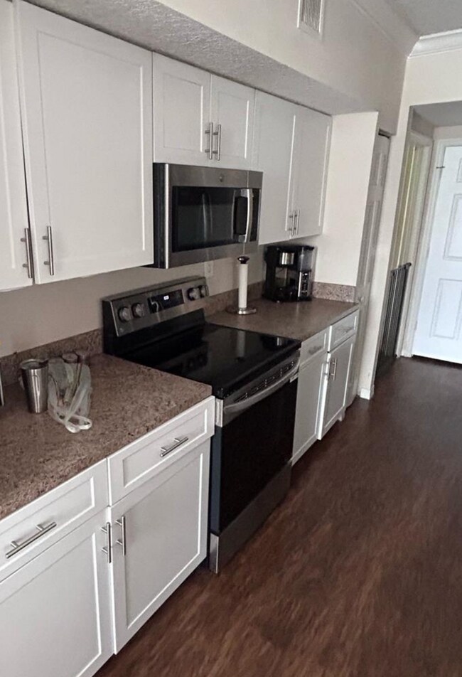 11163 SW 2nd St in Pembroke Pines, FL - Building Photo - Building Photo