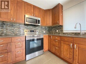 78 David Ave in Hamilton, ON - Building Photo - Building Photo