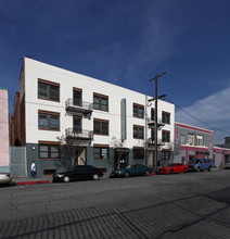 Lincoln Hotel in Los Angeles, CA - Building Photo - Building Photo