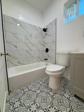 1628 W 24th St in Los Angeles, CA - Building Photo - Building Photo