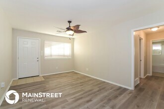 309 S Dallas Ave in Moore, OK - Foto de edificio - Building Photo