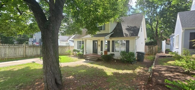 2322 Walker Ave in Winston-Salem, NC - Building Photo - Building Photo