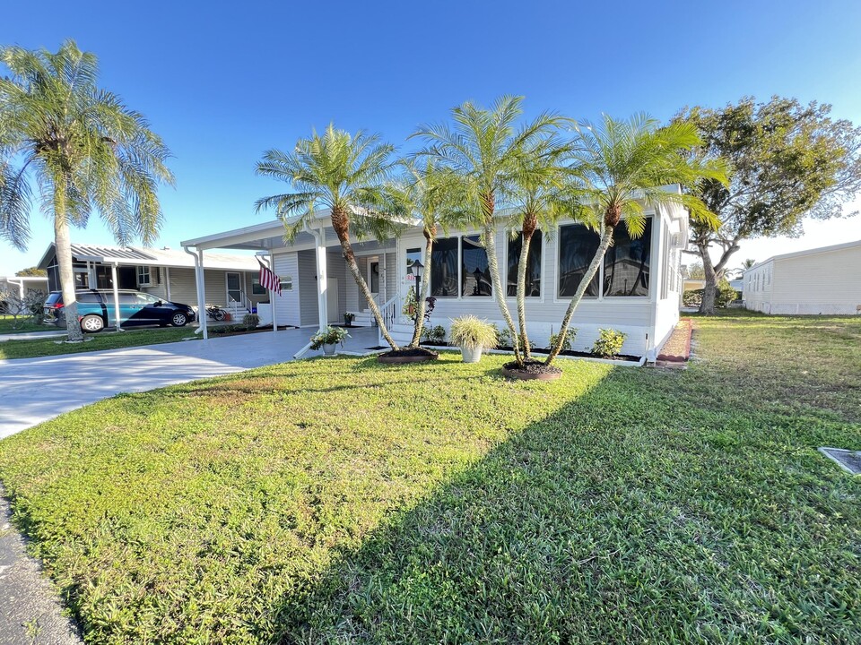 829 Sunglow St in Boynton Beach, FL - Building Photo