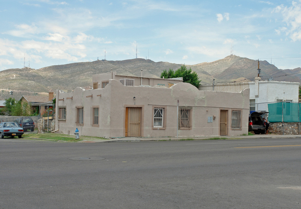 601 N Copia St in El Paso, TX - Building Photo