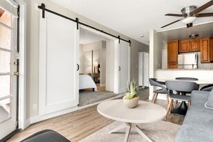 Woodland Trio Apartments in North Hollywood, CA - Building Photo